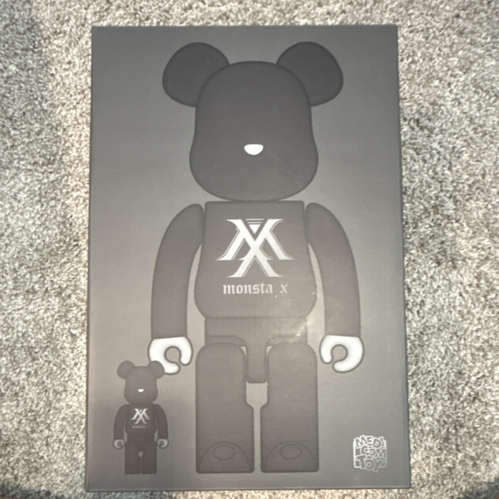 Medicom Toy Be@rbrick Monsta X Autographed Vinyl Figures Black 100% 400%